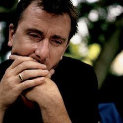 Latest photos of Tim Roth, biography.