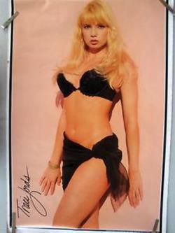 Latest photos of Traci Lords, biography.