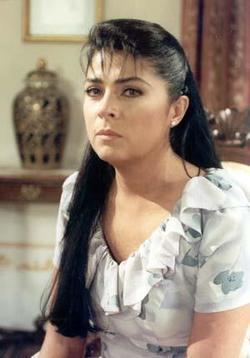 Latest photos of Victoria Ruffo, biography.
