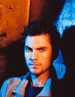 Latest photos of Wes Bentley, biography.