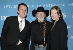 Latest photos of Willie Nelson, biography.