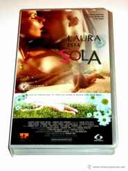 Laura esta sola is the best movie in Dora Venter filmography.