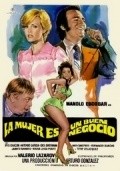 La mujer es un buen negocio is the best movie in Iris Chacon filmography.