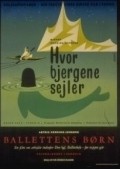 Hvor bjergene sejler is the best movie in Lars Henning-Jensen filmography.